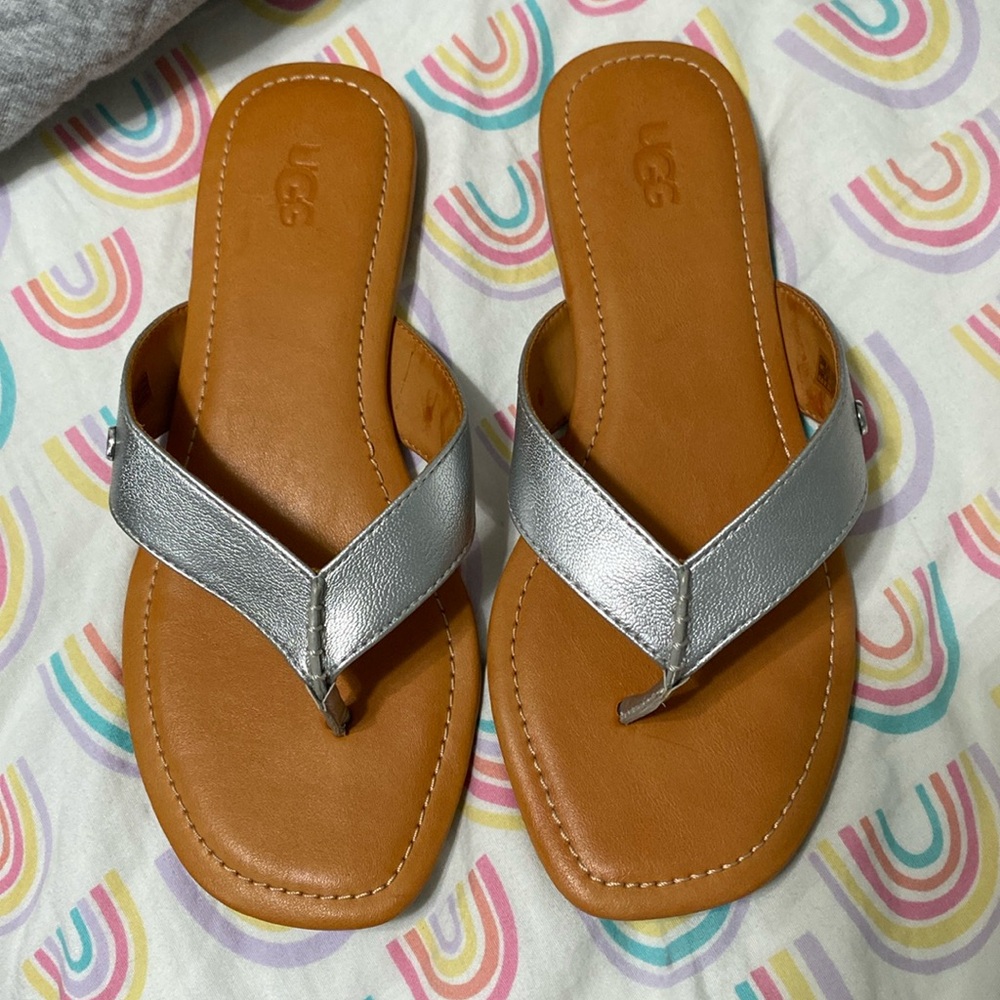 UGG sandals size 7